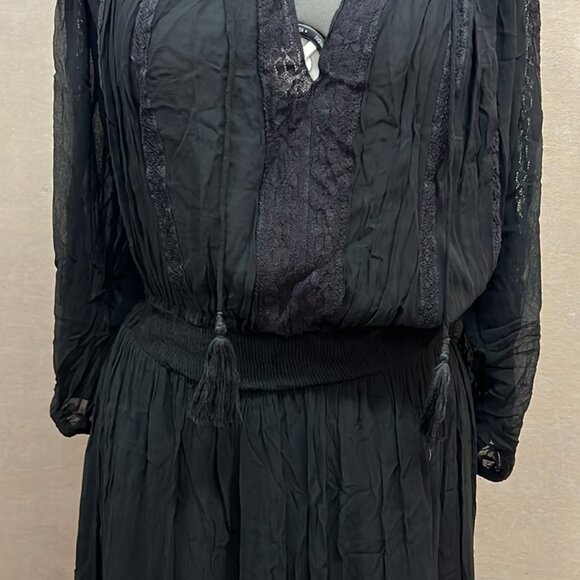 Black Bahamian style dress by Miss June Paris. - Picture 5 of 14